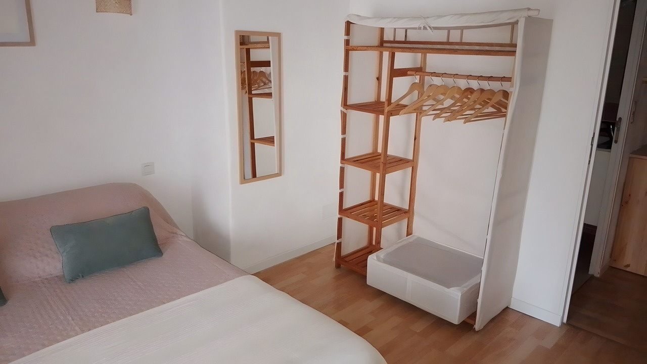 Photo of Bedroom in Paulhe