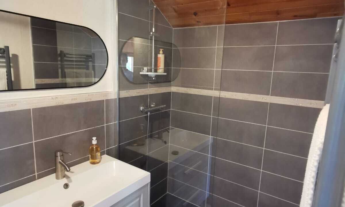 Photo of Bathroom in Vallouise