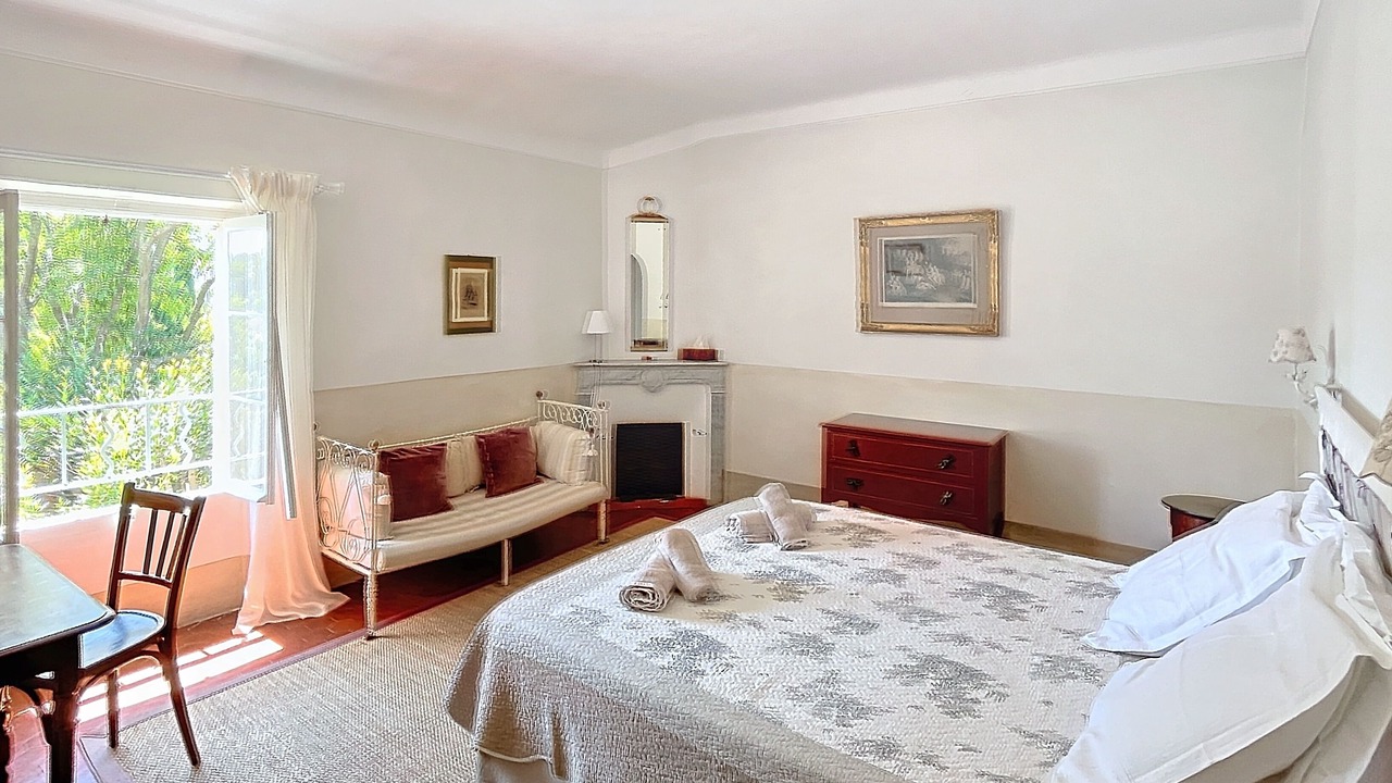 Photo of Bedroom in Cap-d'Antibes