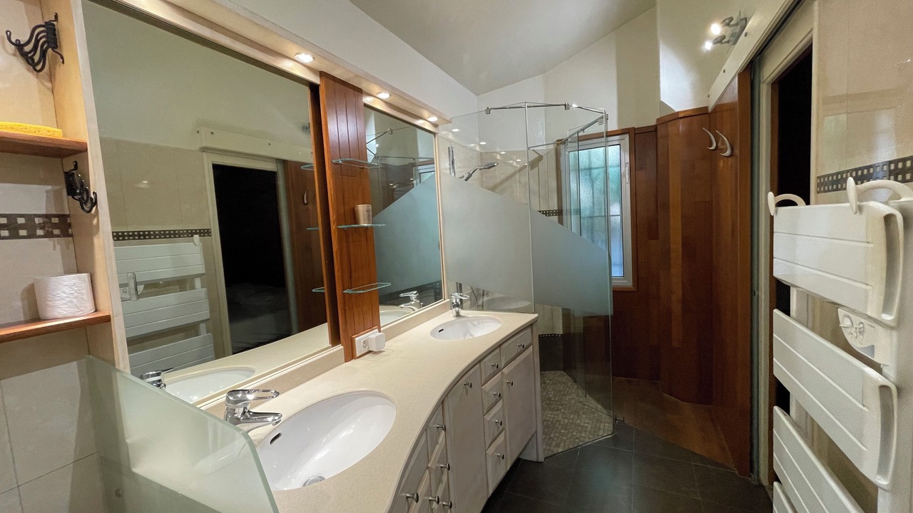 Photo of Bathroom in Carqueiranne