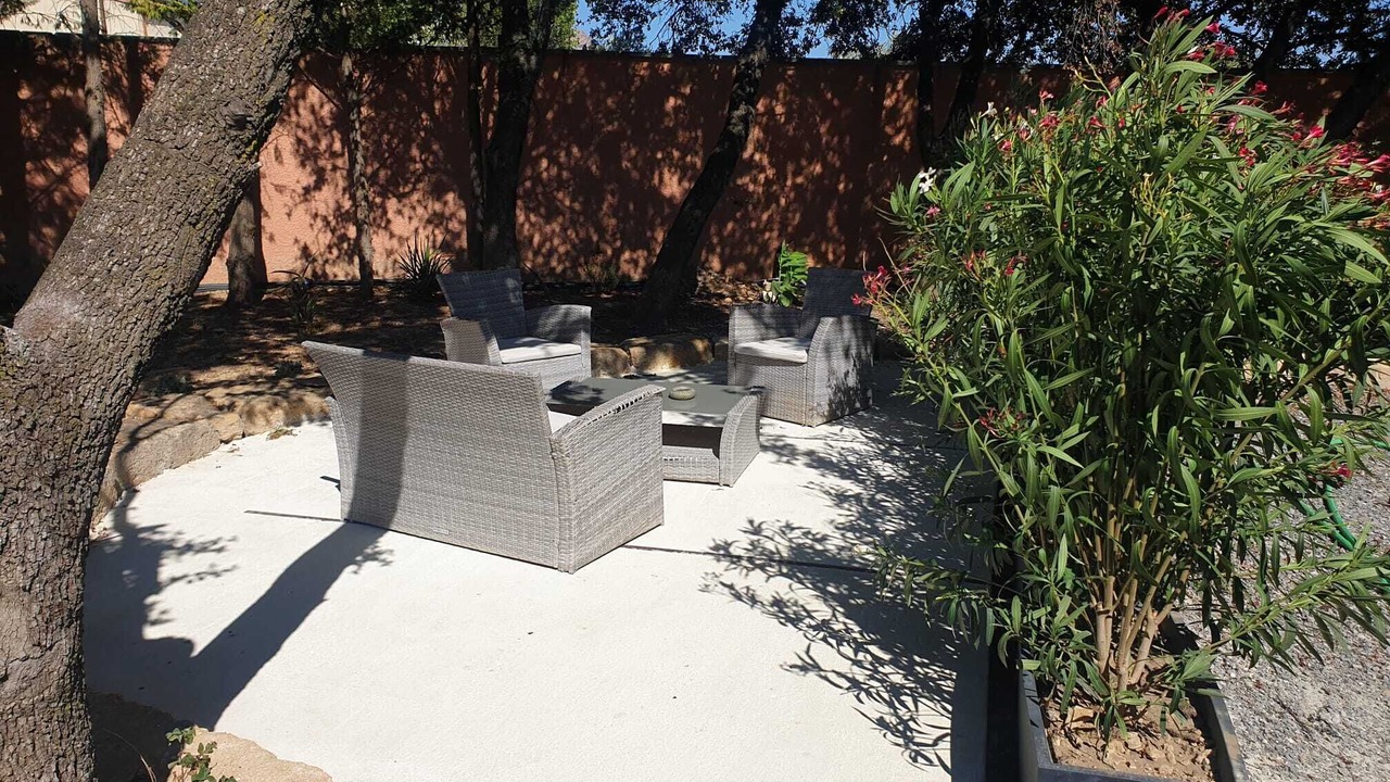 Photo of Patio Balcony in Aureille