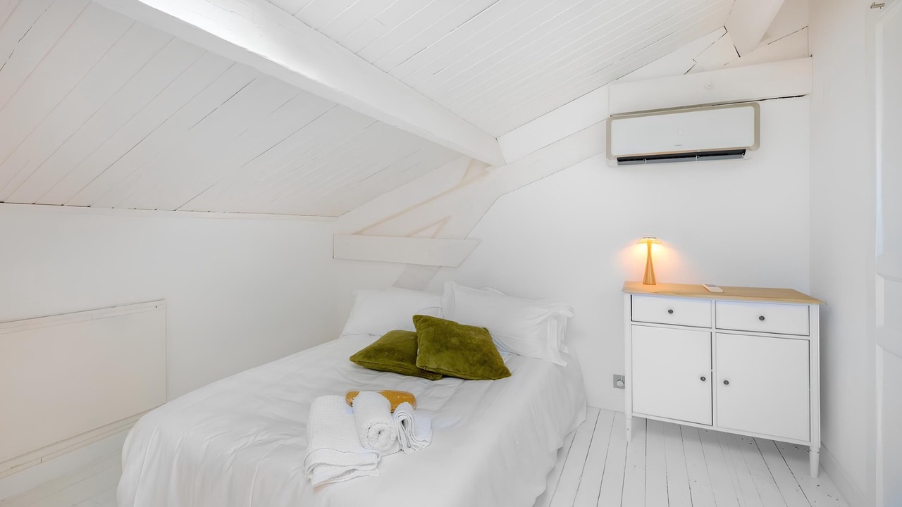 Photo of Bedroom in Beausoleil