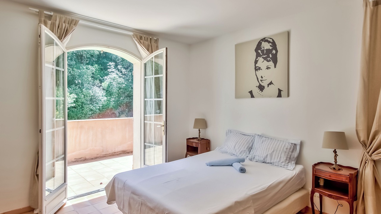 Photo of Bedroom in La Crau