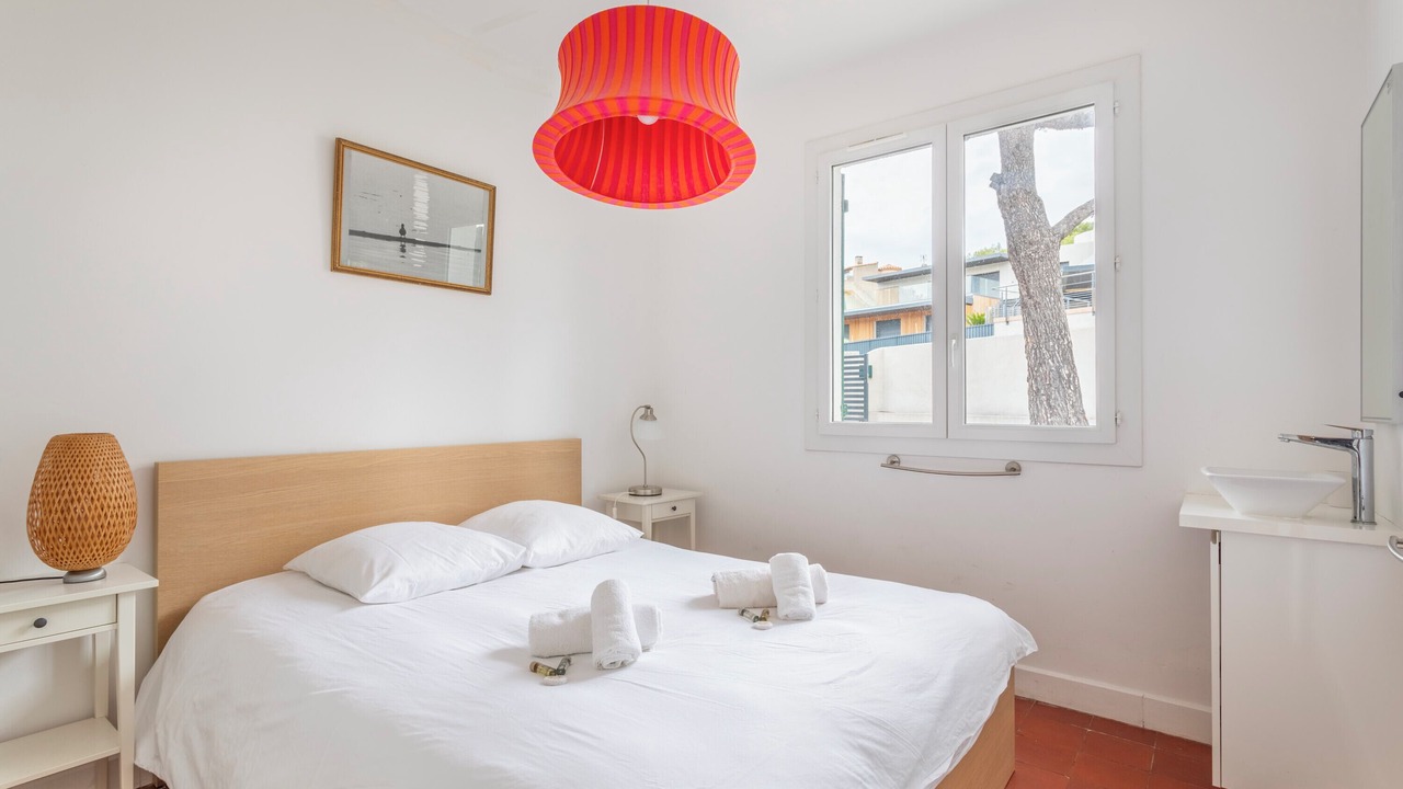Photo of Bedroom in Cassis