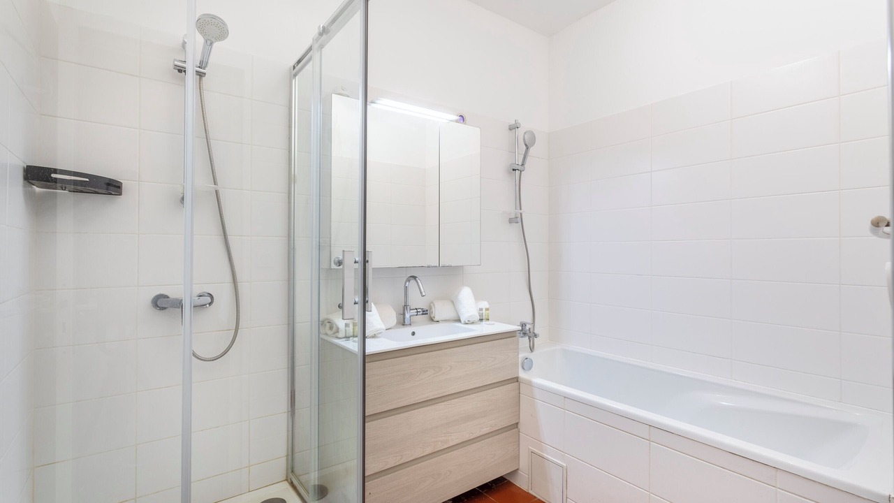 Photo of Bathroom in Cassis