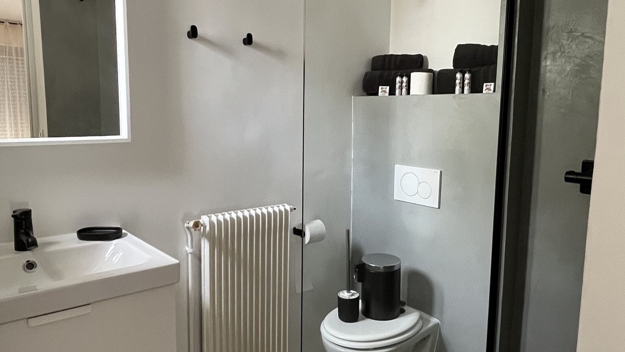 Photo of Bathroom in Castries