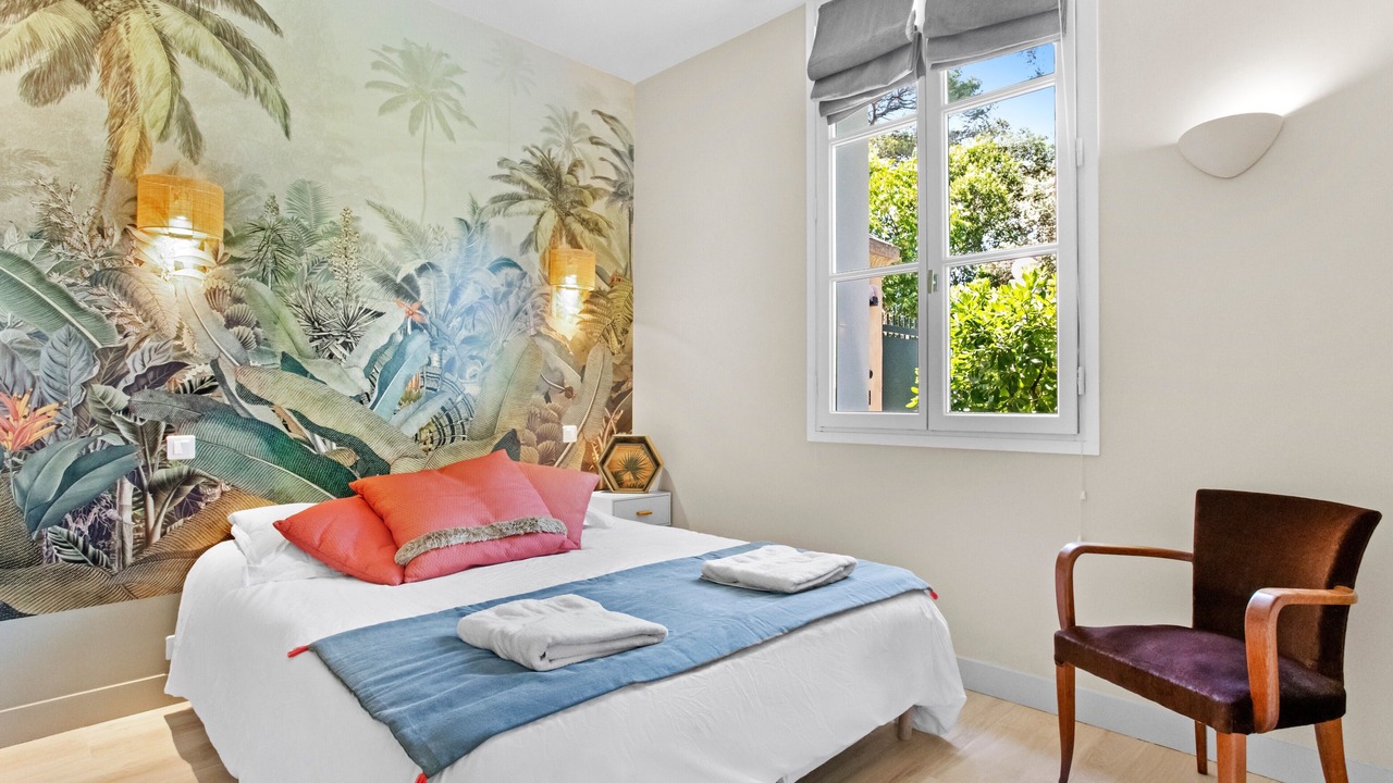 Photo of Bedroom in Saint-Aygulf