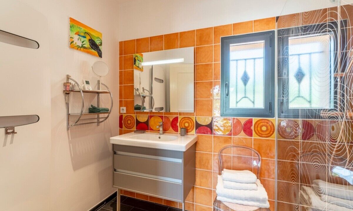 Photo of Bathroom in Crillon-le-Brave