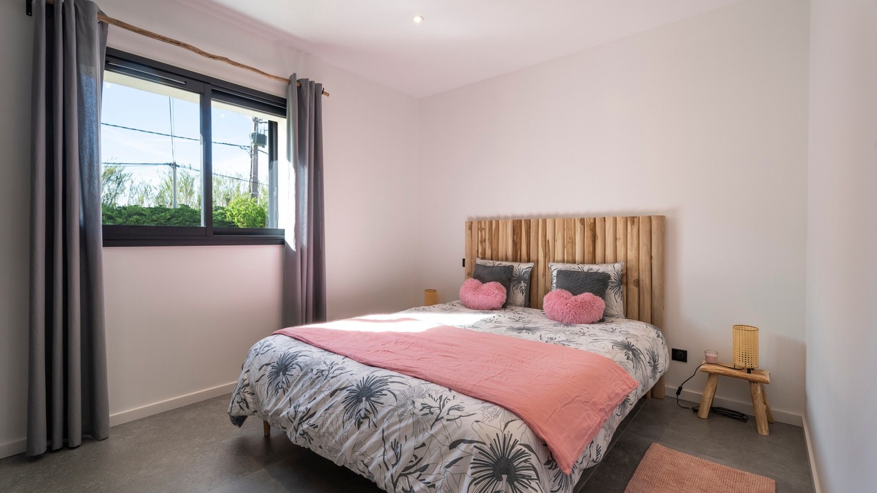 Photo of Bedroom in Hyeres