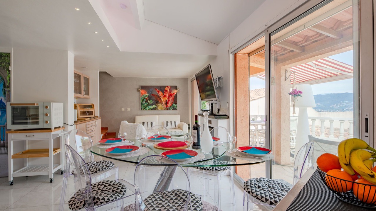 Photo of Livingroom in Theoule-Superieur