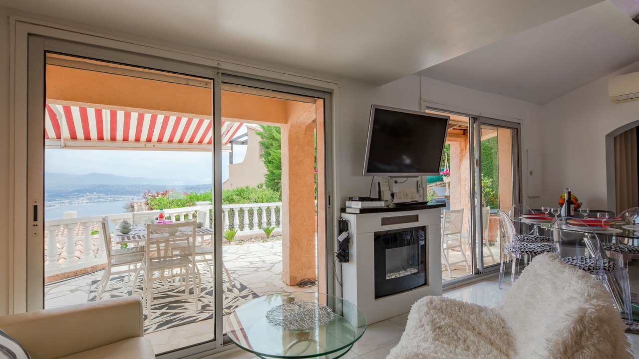 Photo of Livingroom in Theoule-Superieur