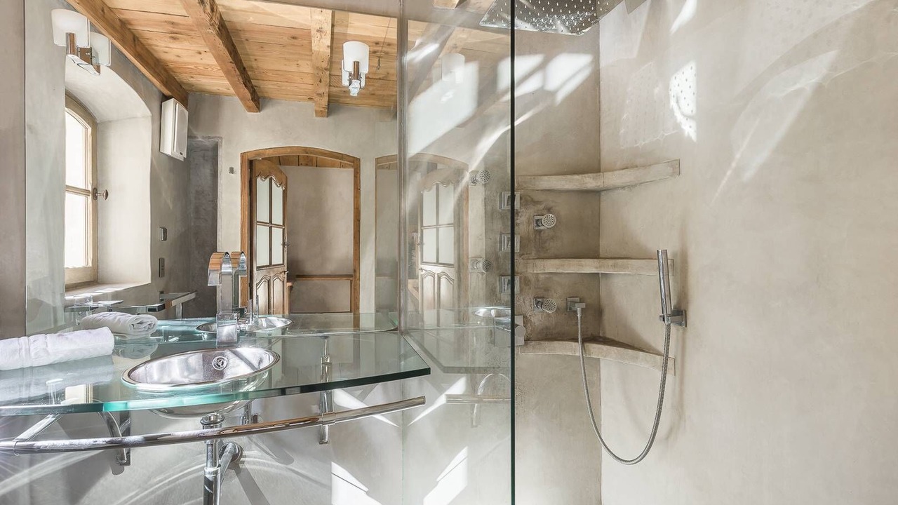 Photo of Bathroom in Lambesc