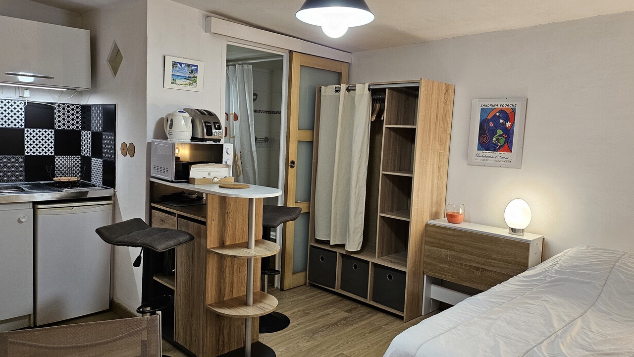 Photo of Bedroom in Les Arceaux