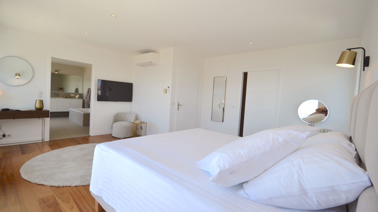 Photo of Bedroom in Vallauris