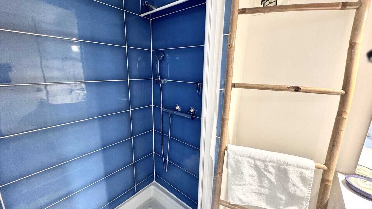 Photo of Bathroom in Nice City Centre