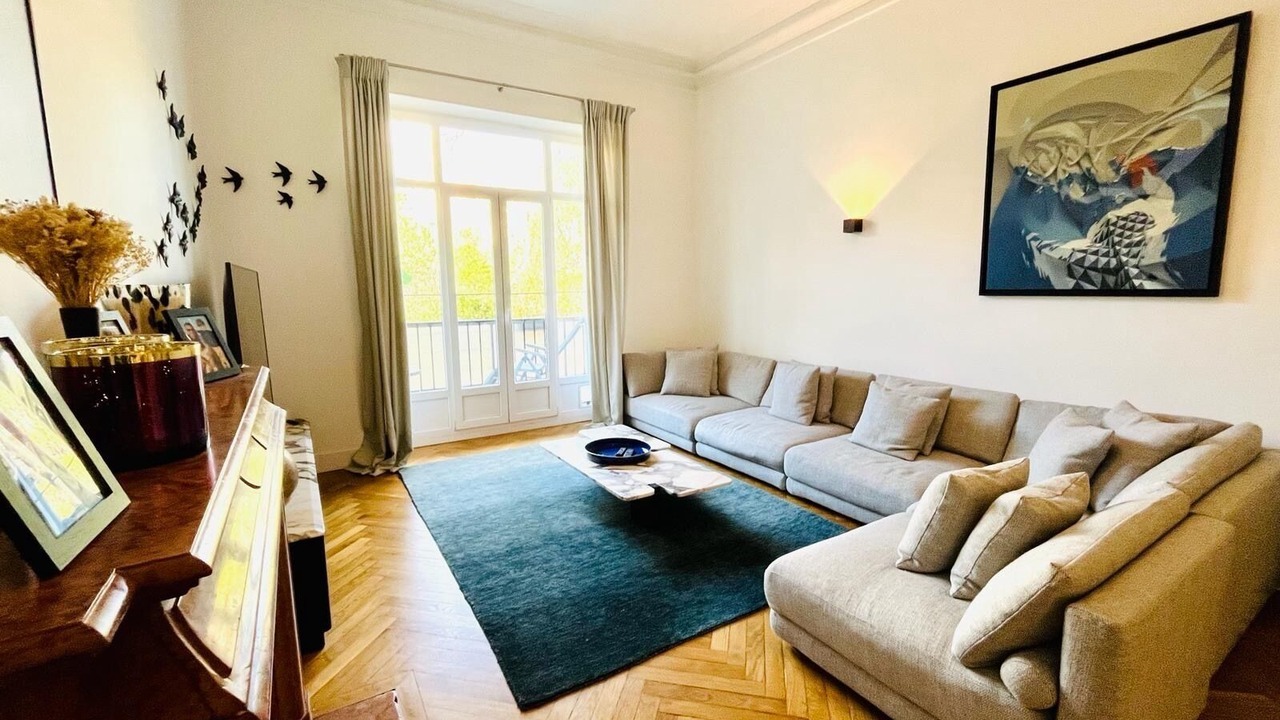 Photo of Livingroom in Perier