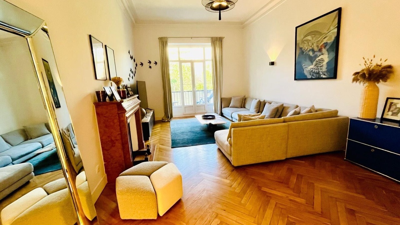 Photo of Livingroom in Perier