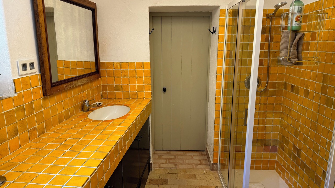 Photo of Bathroom in Vaison-la-Romaine