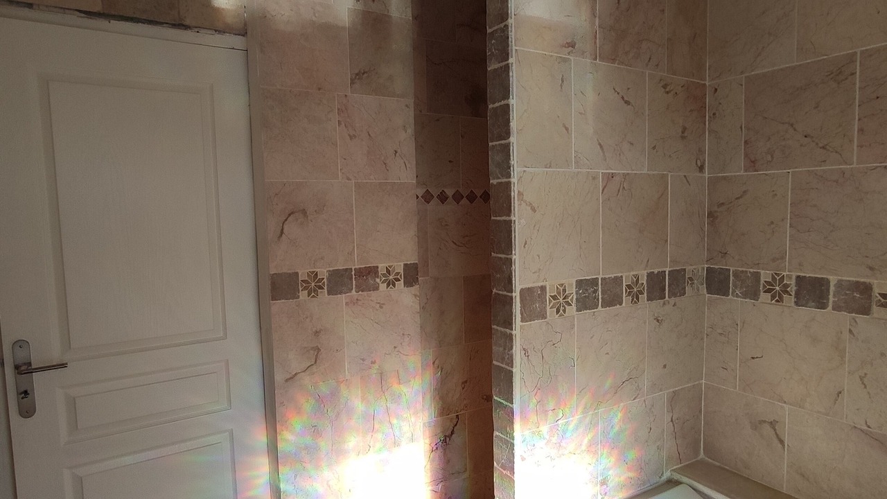 Photo of Bathroom in Colonzelle