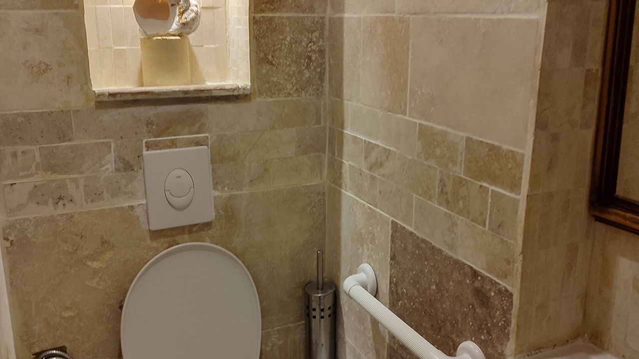Photo of Bathroom in Colonzelle