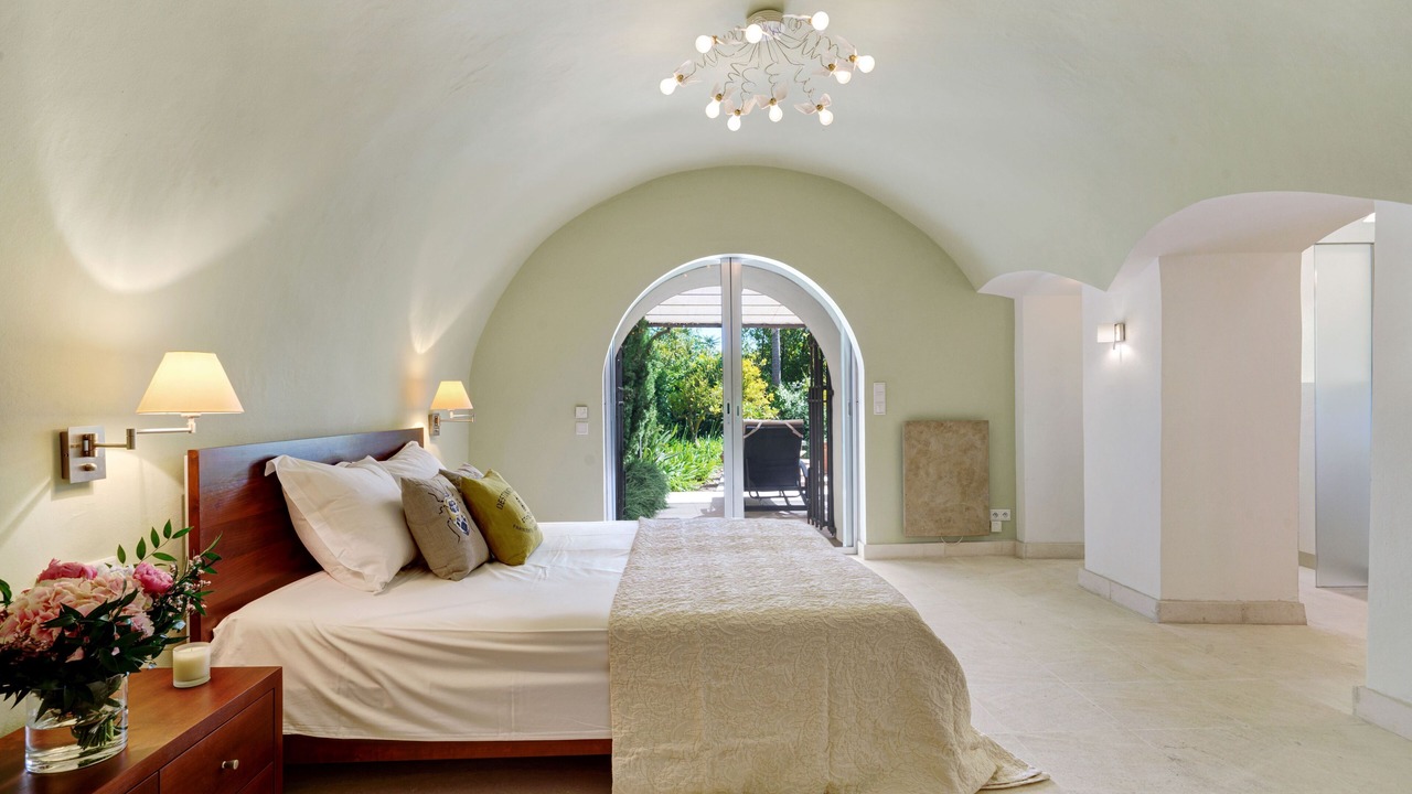 Photo of Bedroom in Saint-Tropez
