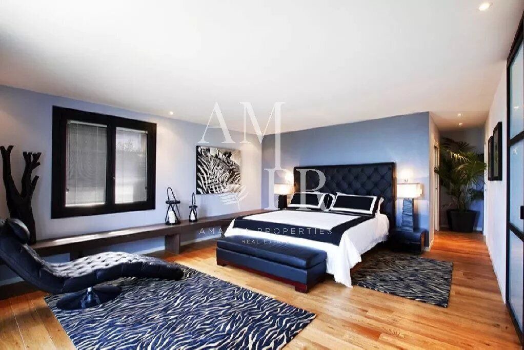 Photo of Bedroom in California - Pezou