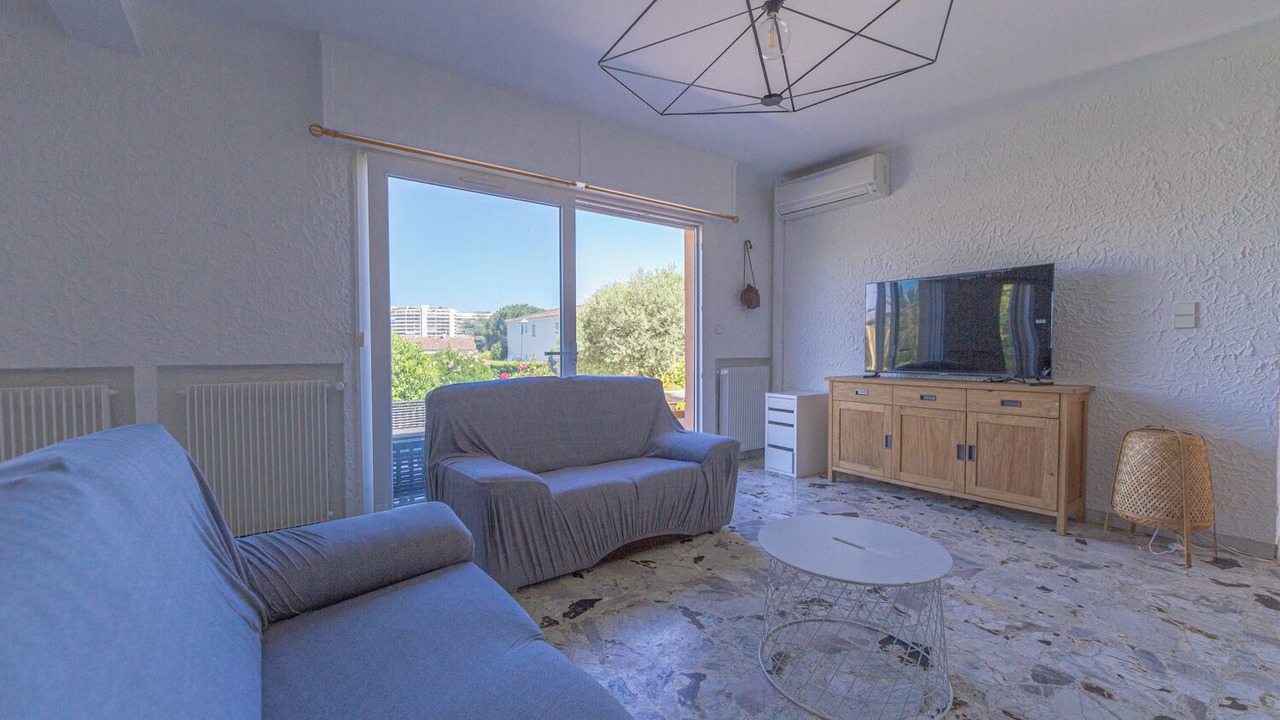 Photo of Livingroom in Mandelieu-La-Napoule