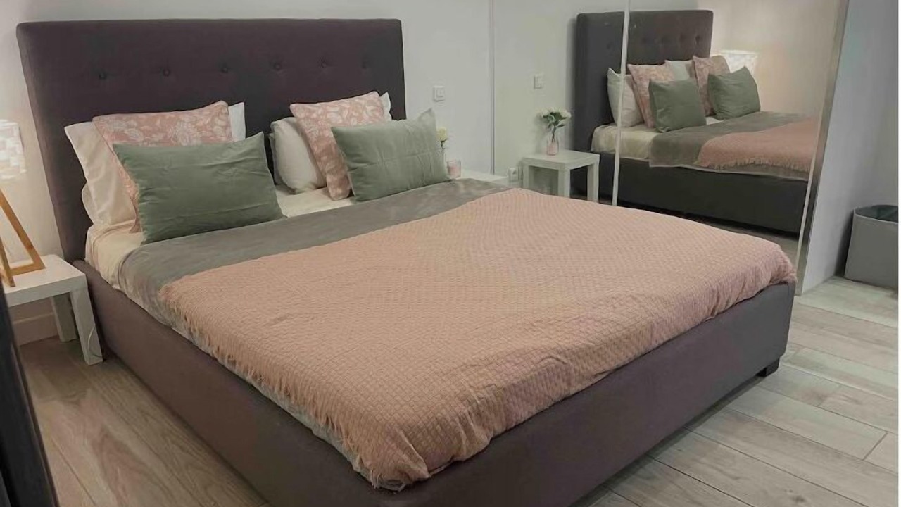 Photo of Bedroom in Beausoleil