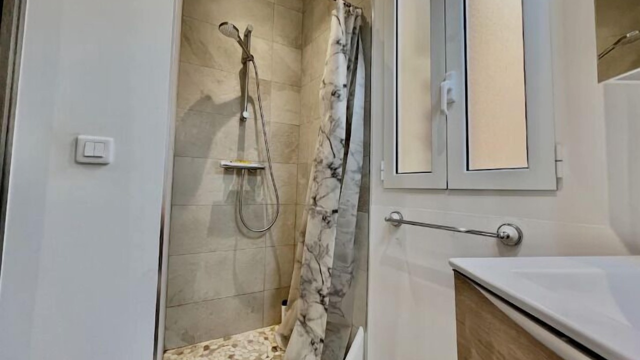 Photo of Bathroom in Beausoleil