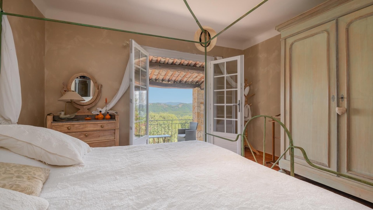 Photo of Bedroom in Montauroux