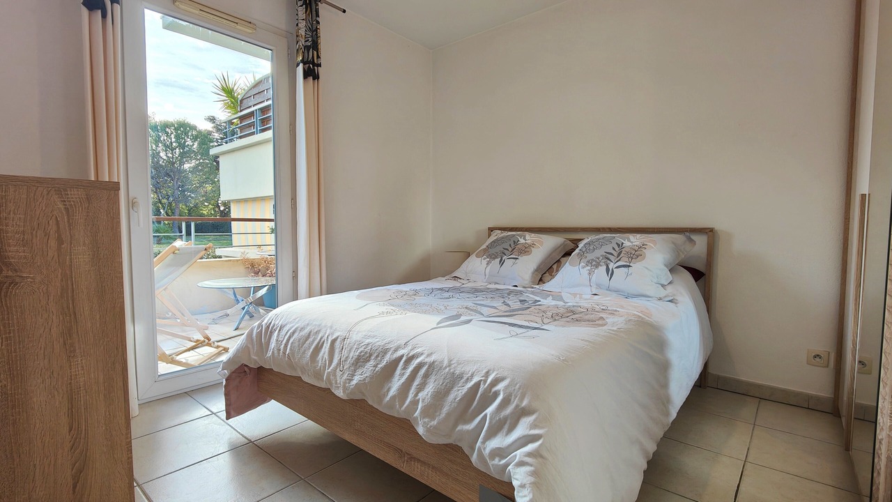 Photo of Bedroom in Frejus