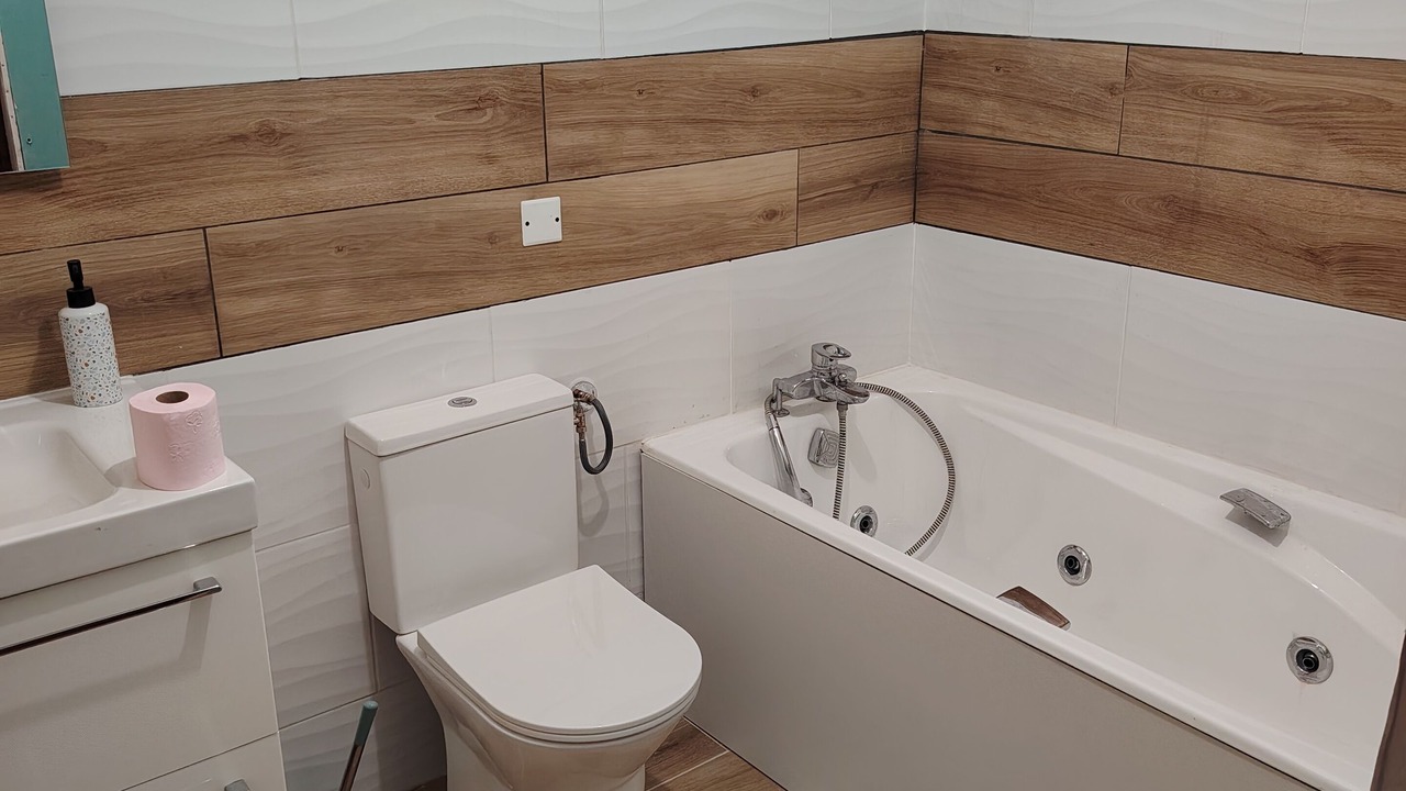 Photo of Bathroom in Orange