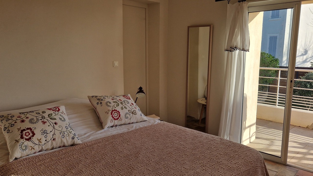 Photo of Bedroom in Cassis