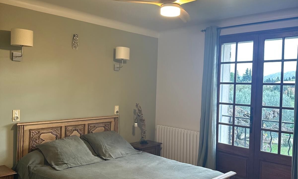 Photo of Bedroom in Eygalieres