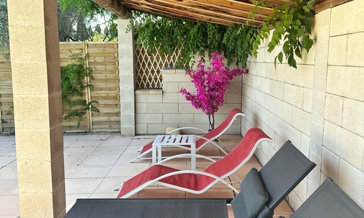 Photo of Patio Balcony in Eygalieres