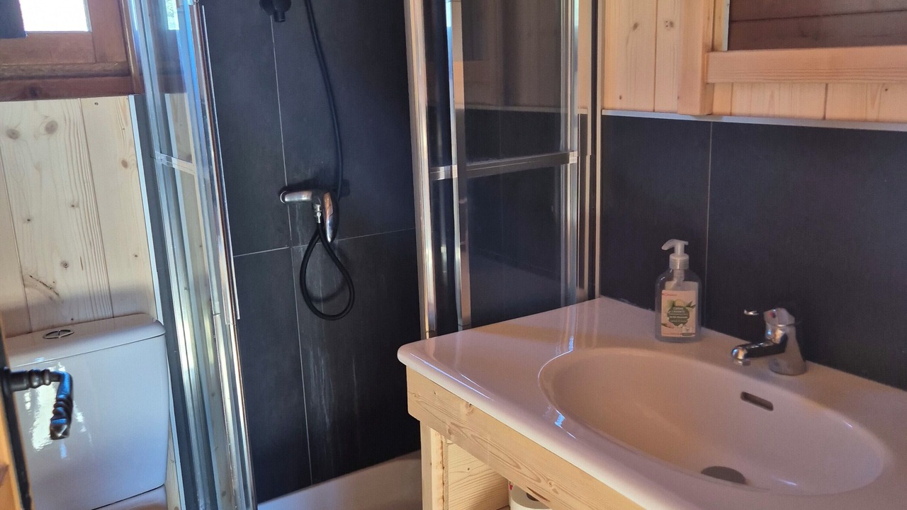 Photo of Bathroom in Pugny-Chatenod