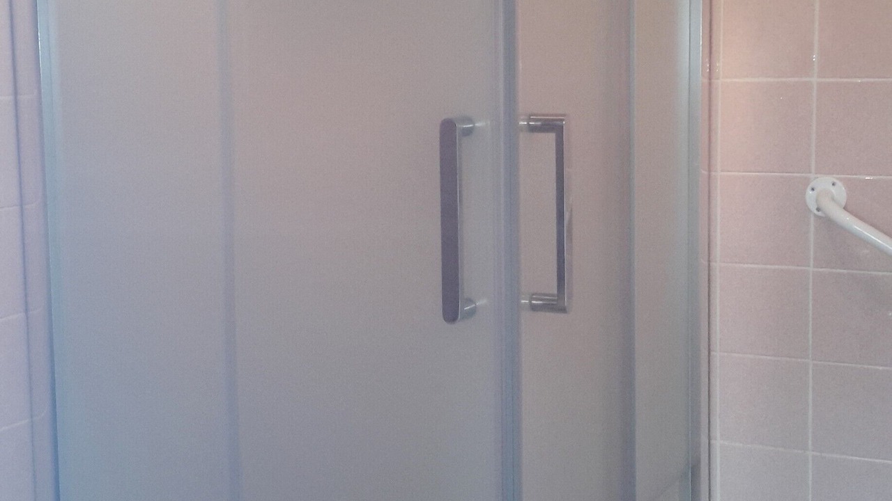 Photo of Bathroom in La Roque-d'Antheron