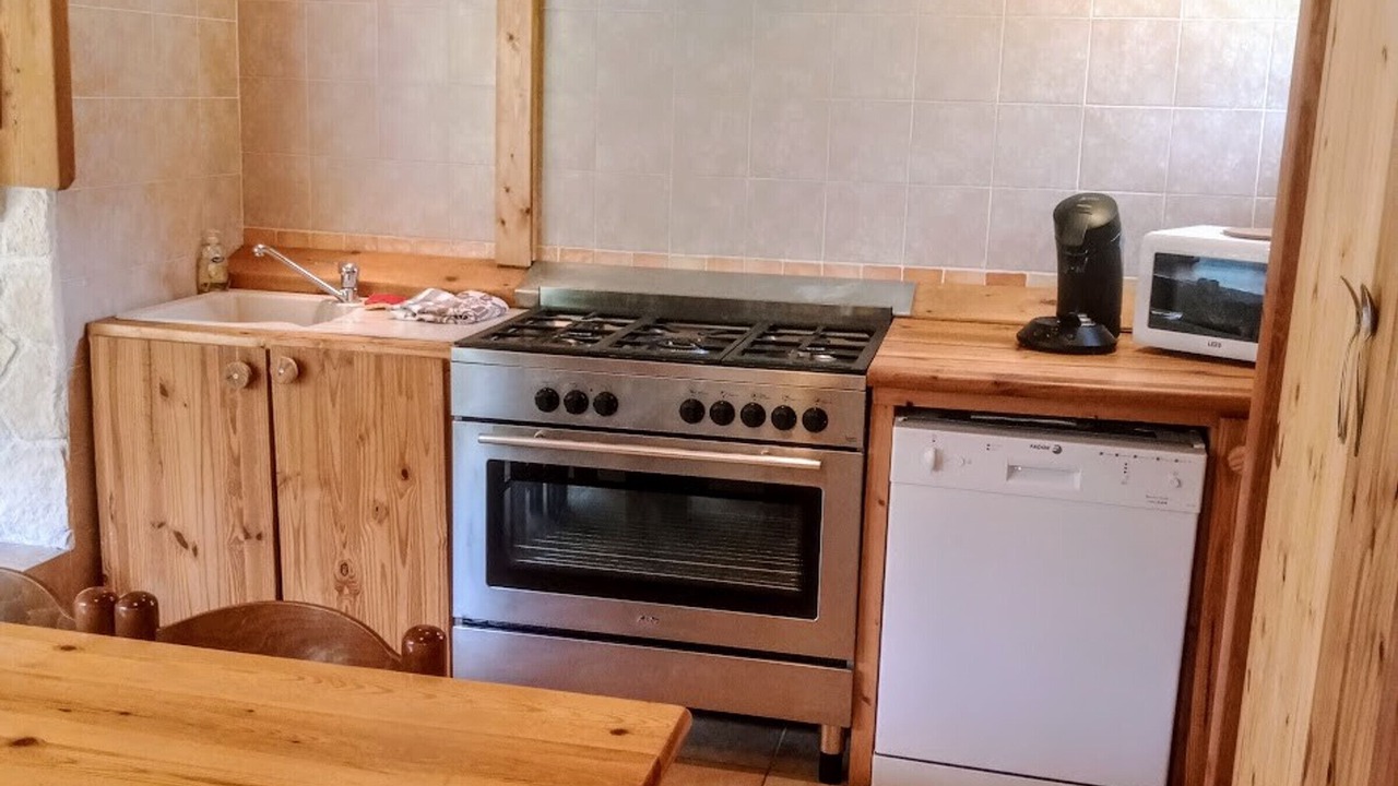 Photo of Kitchen in Monetier-les-Bains