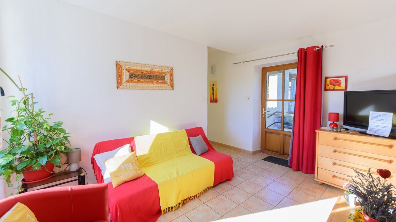 Photo of Livingroom in Largentiere