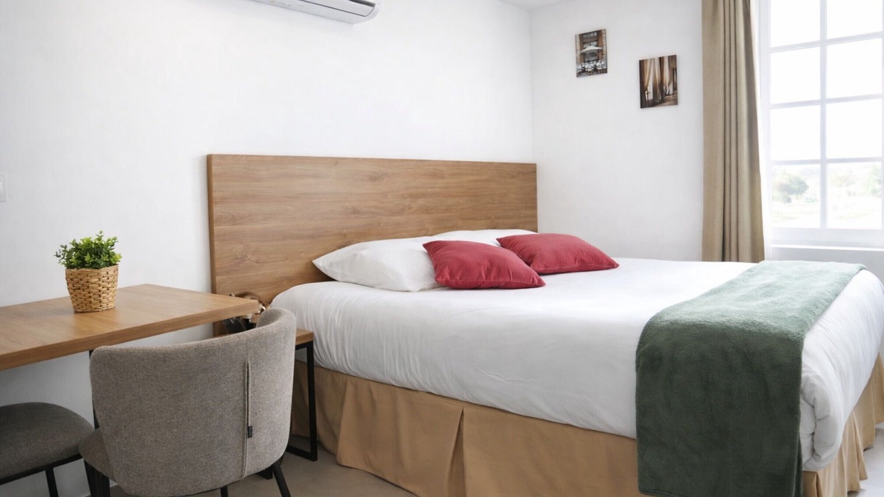 Photo of Bedroom in Velaux