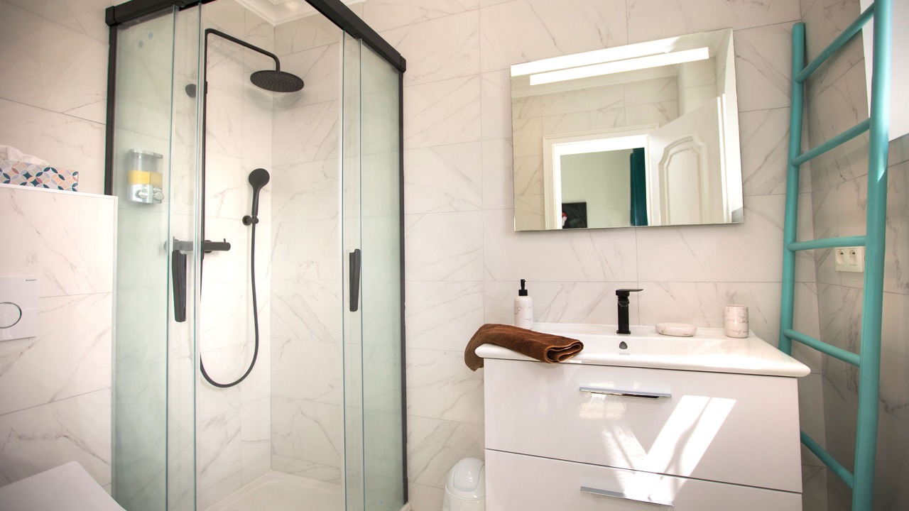 Photo of Bathroom in Golfe Juan