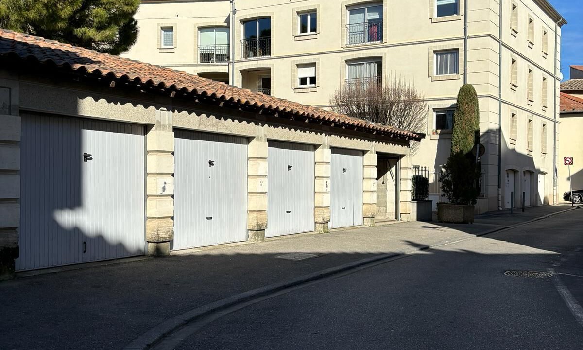 Photo of Outdoor in Avignon City Centre