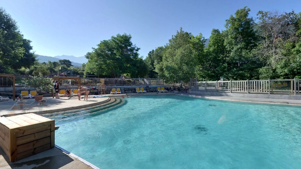 Photo of Outdoor in Baratier