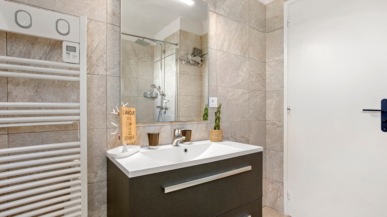 Photo of Bathroom in Frejus