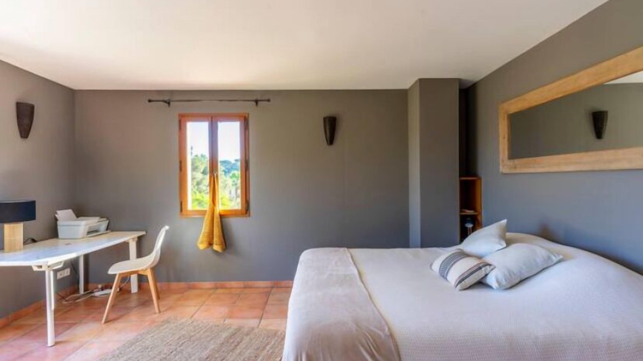 Photo of Bedroom in Giens