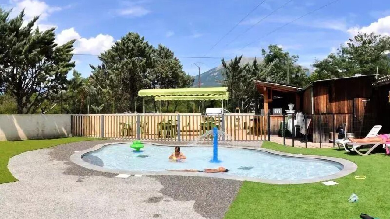 Photo of Outdoor in Baratier