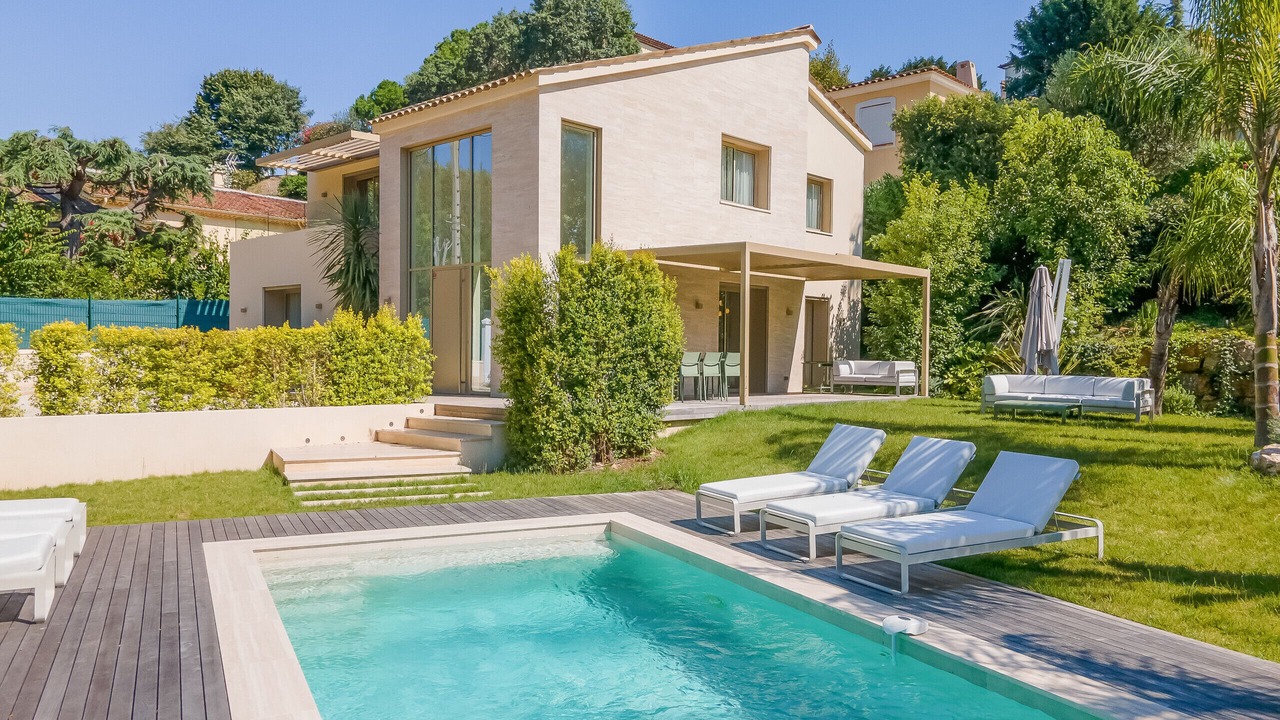 Photo of Outdoor in California - Pezou