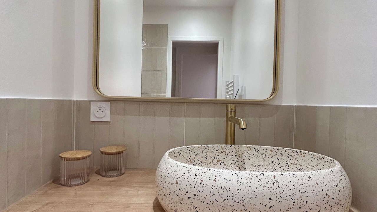 Photo of Bathroom in Aix-en-Provence Historic Centre
