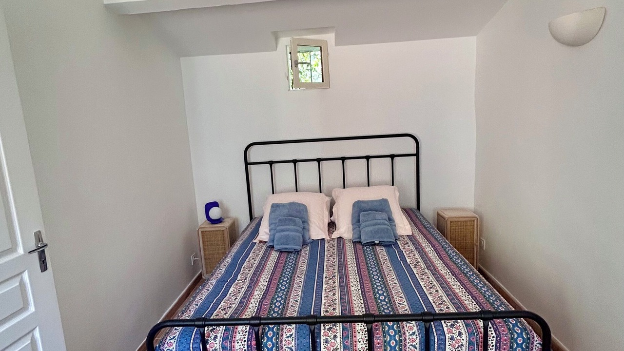 Photo of Bedroom in Aix-en-Provence Historic Centre