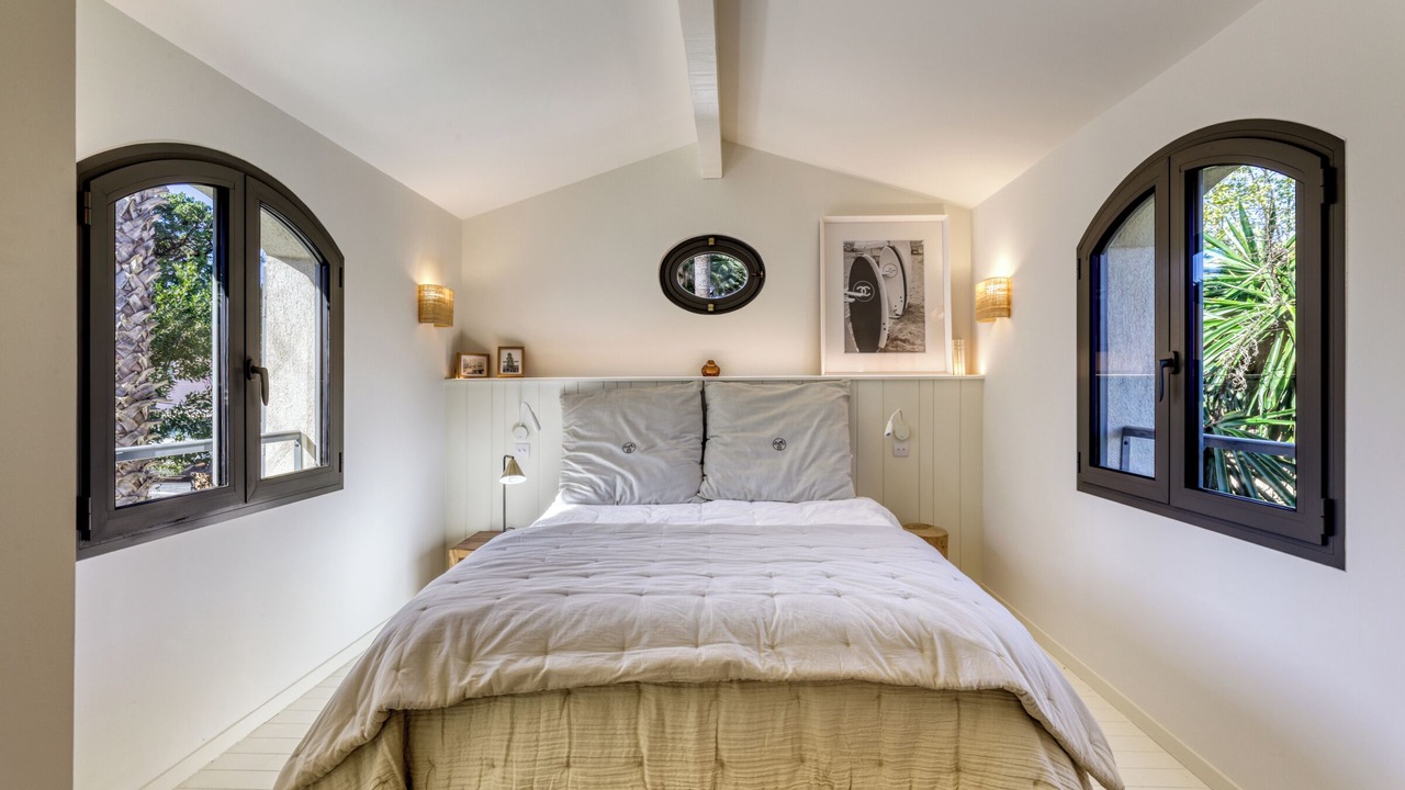 Photo of Bedroom in Saint-Tropez